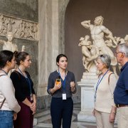 Why Dedicated Audio Tour Guide Equipment Wins for European Sightseeing